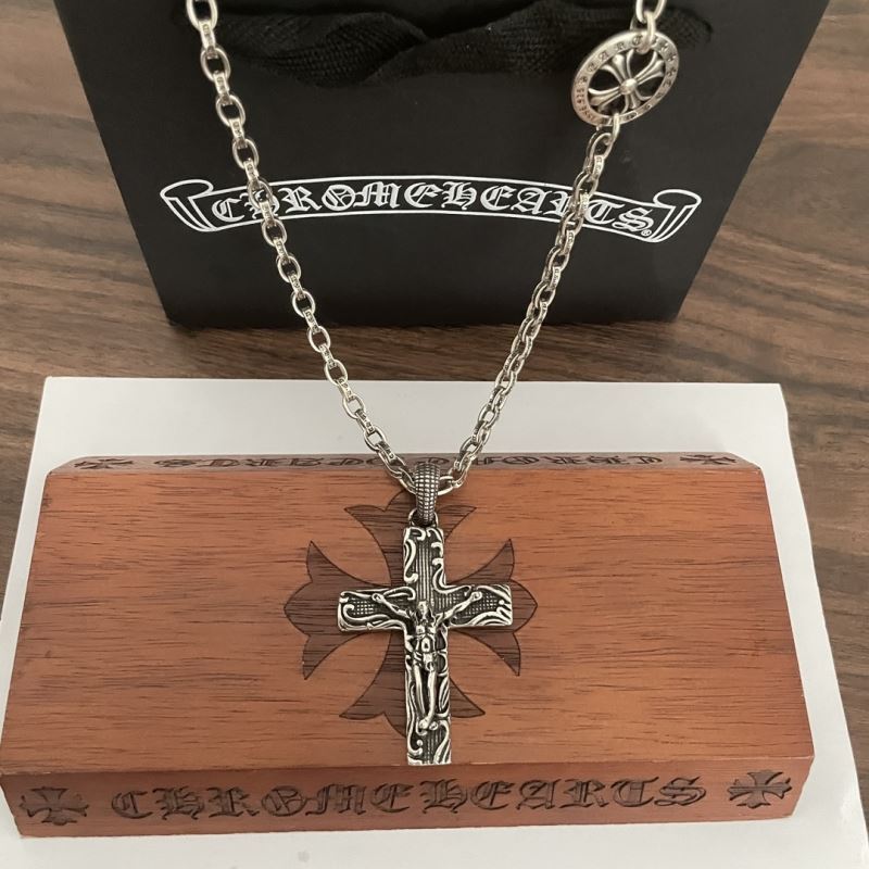 Ch**me He**ts necklaces